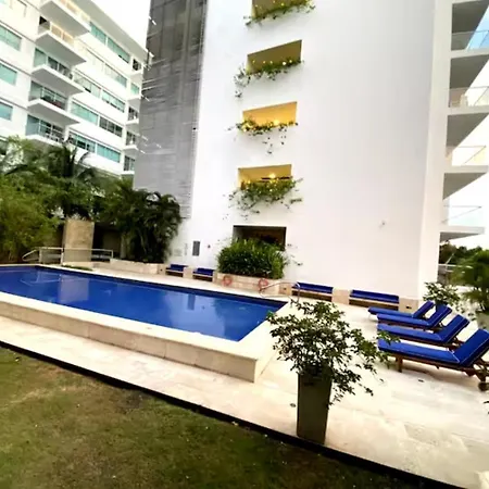 Junto A La Playa Ctg Apartment *